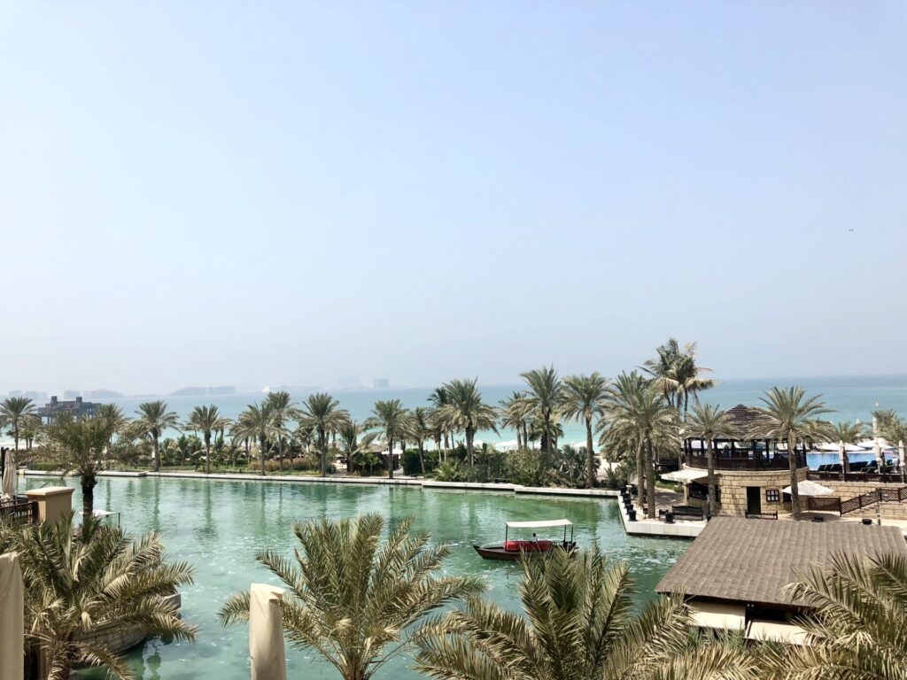 Dubai Travel Guide UAE what to do in dubai 4 days, dubai honeymoon jumeirah dubai hotel